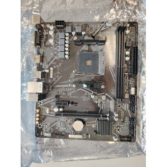  УЦ MB sAM4 Gigabyte A520M K V2, Socket AM4, AMD A520, 2xDDR4-3200, D-SUB+HDMI, 1xPCI-Ex16 (плохая упаковка, замена чипа, перепрошивка биоса) 