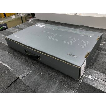  УЦ Ноутбук HIPER Workbook 15.6" IPS FHD black Core i3 1000NG4/16Gb/512Gb SSD (После СЦ, замена мат. платы и петель, царапины, следы эксплуатации, ПУ) 