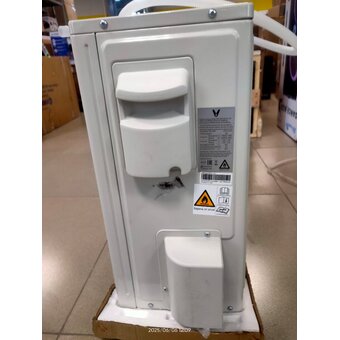  УЦ Кондиционер Viomi KFR-25GW/EY3PMB-A++/A+ (плохая упаковка, вмятина на внешнем блоке, незначительные замятия на ламелях) 