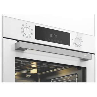  Духовой шкаф Grundig GEBM12300WC белый 
