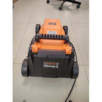  УЦ Газонокосилка роторная Carver LME-1132 (01.024.00016) (плохая упаковка, отсутствует крепление для рукоятки) 