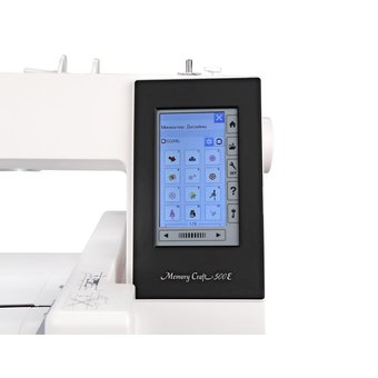  Вышивальная машина Janome Memory Craft 500E белый 