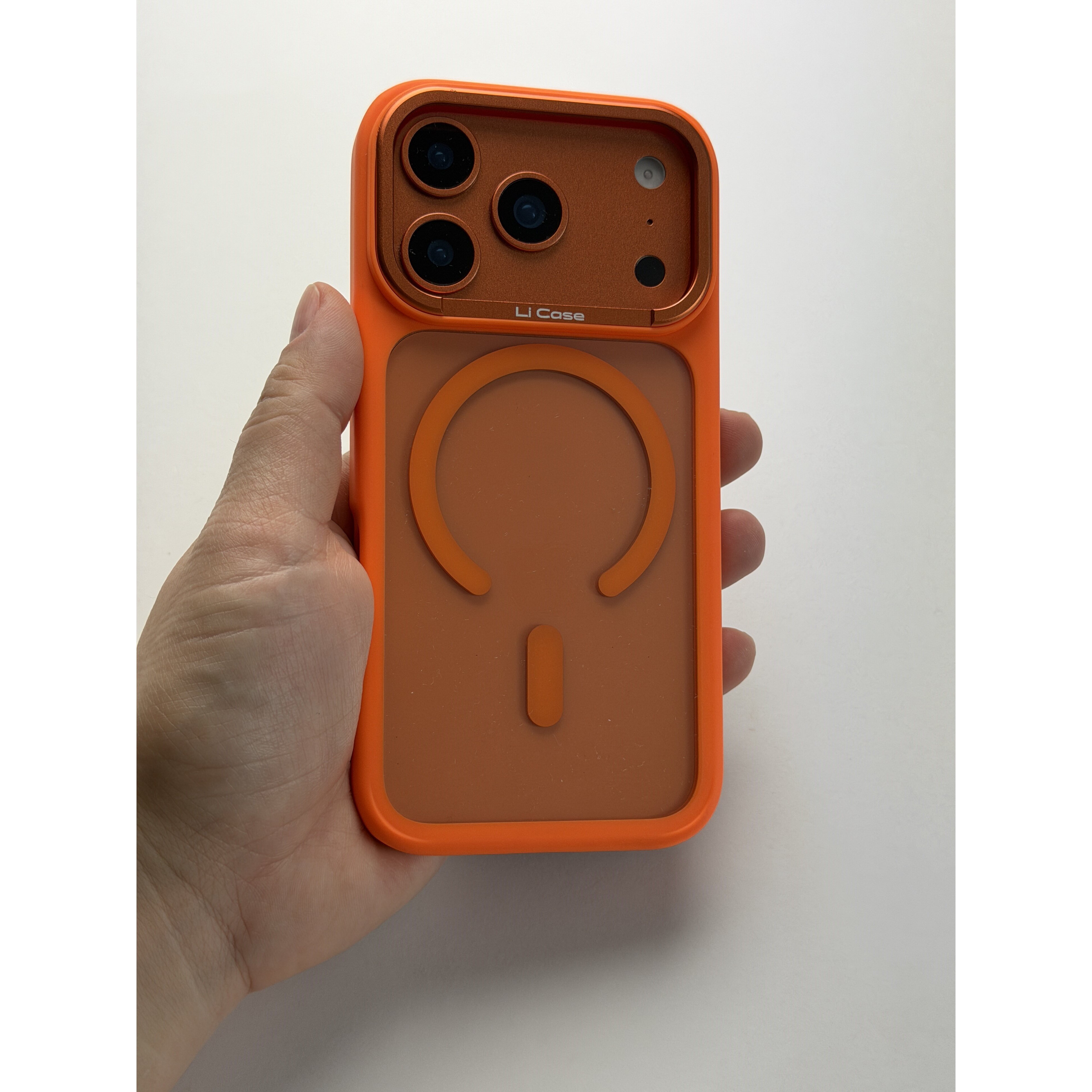Купить Накладка пластиковая Li Case L06 для iPhone 17 Pro (Orange) в ...